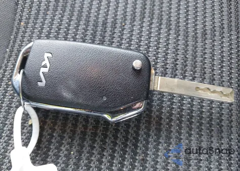 2022 Kia Niro Lx z USA, uszkodzony, nr VIN KNDCB3LC4N5515432